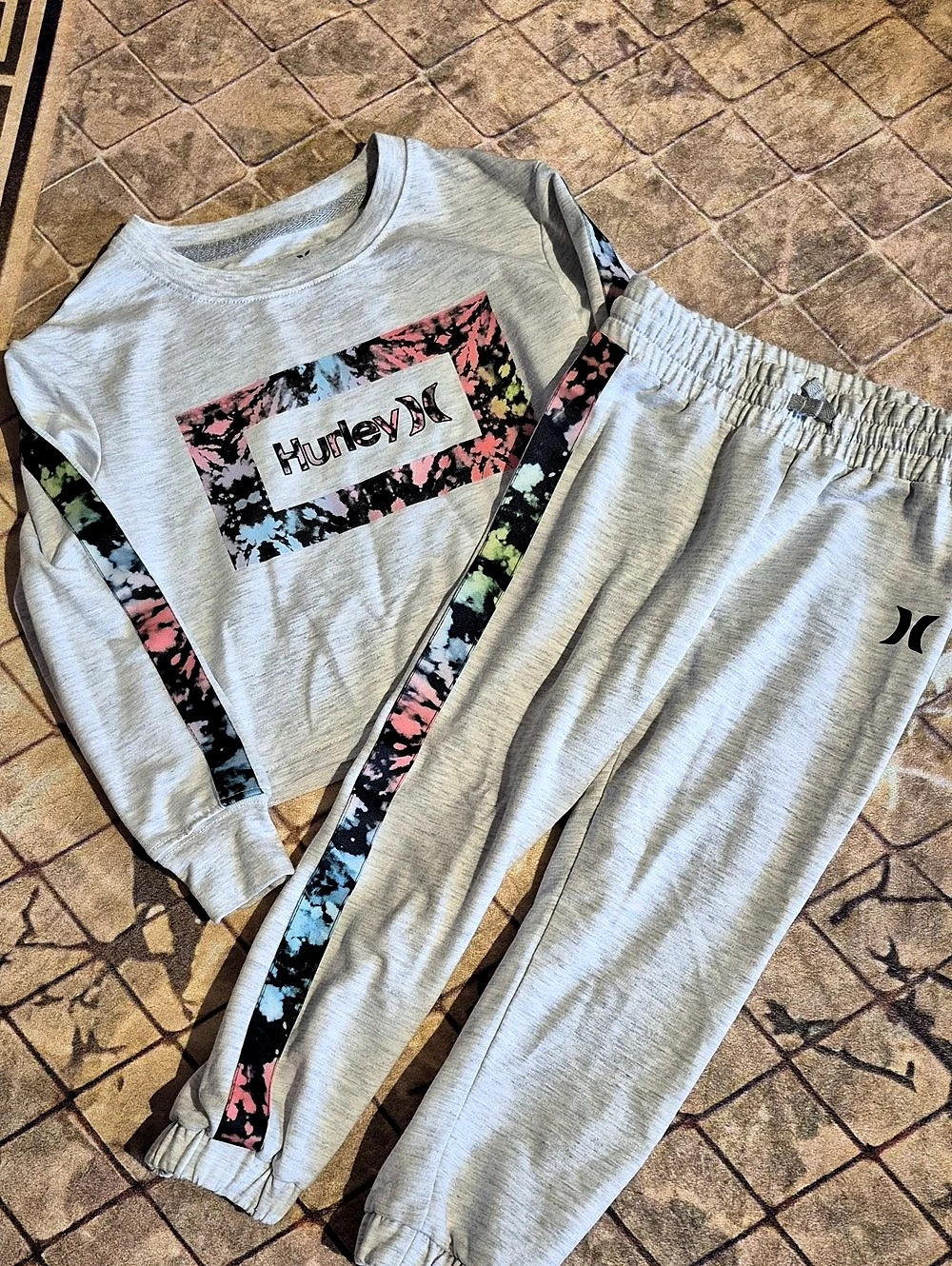 Hurley Kids Tie Dye Logo Graphic Fleece Pullover and Jogger Set Tie Dye Logo